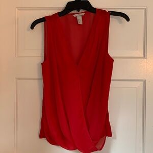 Red sleeves H&M top